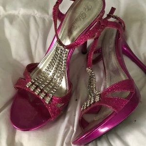 Pink prom shoes